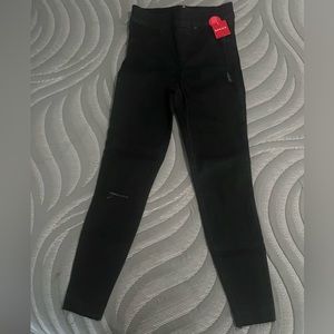 NWT Spanx jegging in black